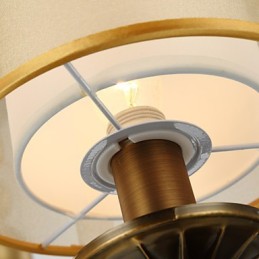 Rustikaler Kronleuchter im Vintage-Mini-Stil aus galvanisiertem Metall im Lodge-Stil