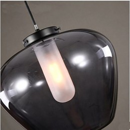 Moderne, schlichte Glaslampen