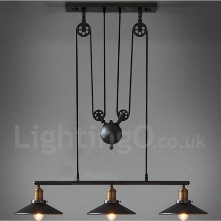 3-flammige Pendelleuchte aus Metall im Vintage-Stil 3-flammige Pendelleuchte aus Metall im Vintage-Stil