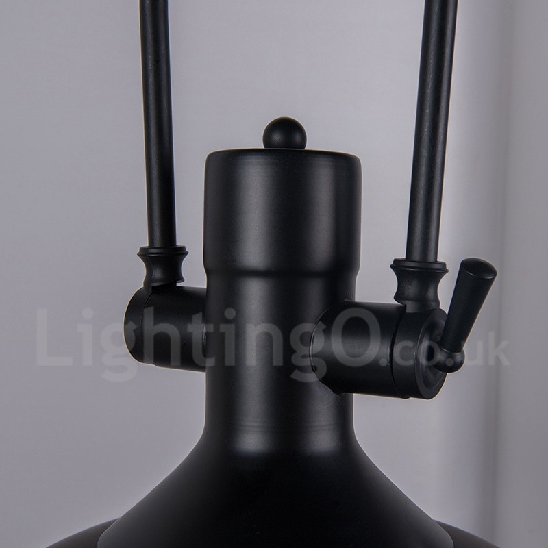 Schwarze Vintage-Pendelleuchte aus Metall