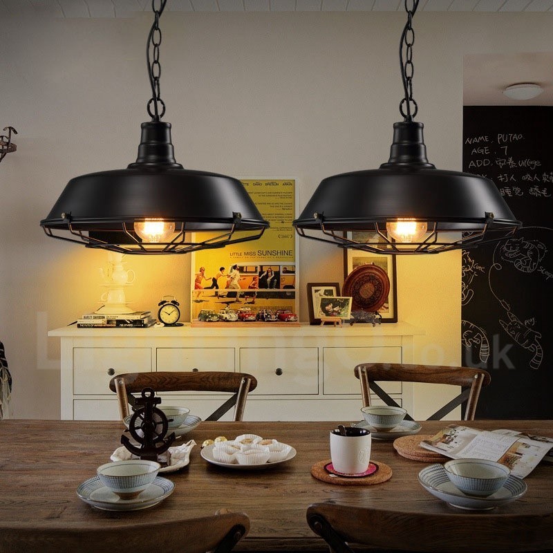 Retro Vintage Pendelleuchte aus schwarzem Metall
