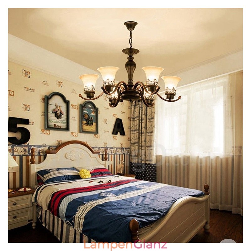 Rustikaler, integrierter Kronleuchter aus Metall mit 6 Lichtern im Lodge-Stil