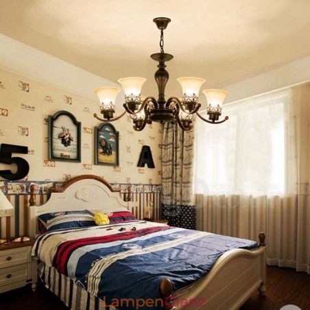 Rustikaler, integrierter Kronleuchter aus Metall mit 6 Lichtern im Lodge-Stil