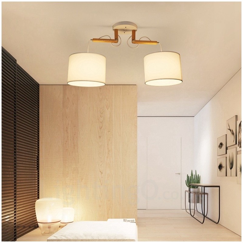 Moderne Pendelleuchte mit 2 Lichtern aus Holz und Stoffschirm