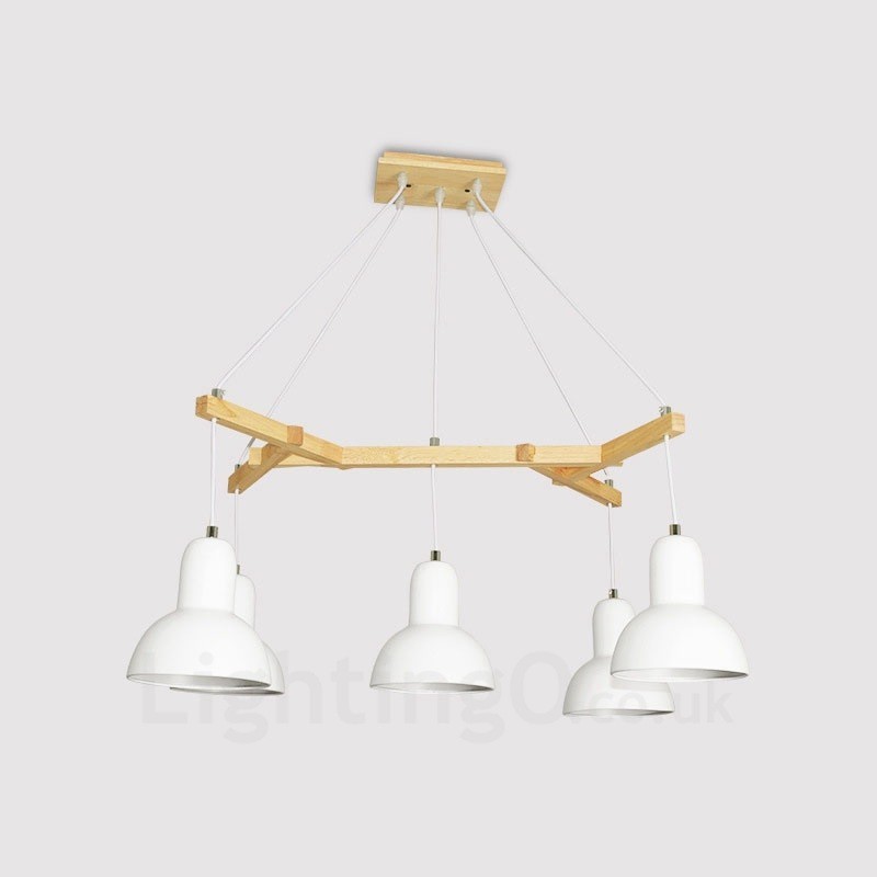 5-flammige, moderne Pendelleuchte aus Holz mit Eisenschirm