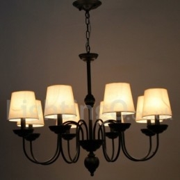 Kronleuchter im rustikalen, modernen Retro-Kerzenstil mit 8 Lichtern