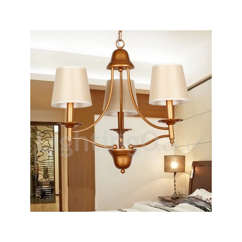 Kronleuchter im rustikalen Retro-Stil im mediterranen Stil mit 3 Lichtern