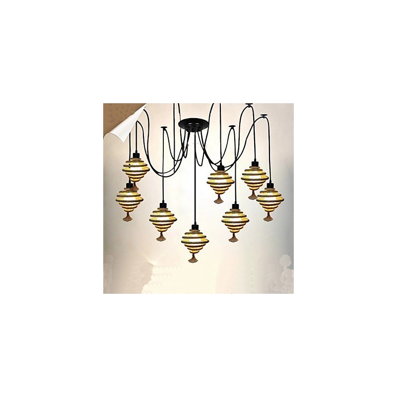 Der Nordic Country Retro Honeycomb Kronleuchter. Kronleuchterlampe. Die himmlischen Mädchen streuen Blüten.