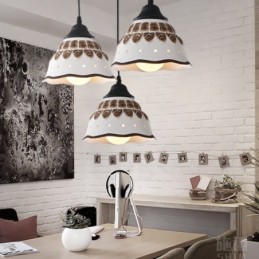 1-flammige, moderne Pendelleuchte mit Keramikschirm
