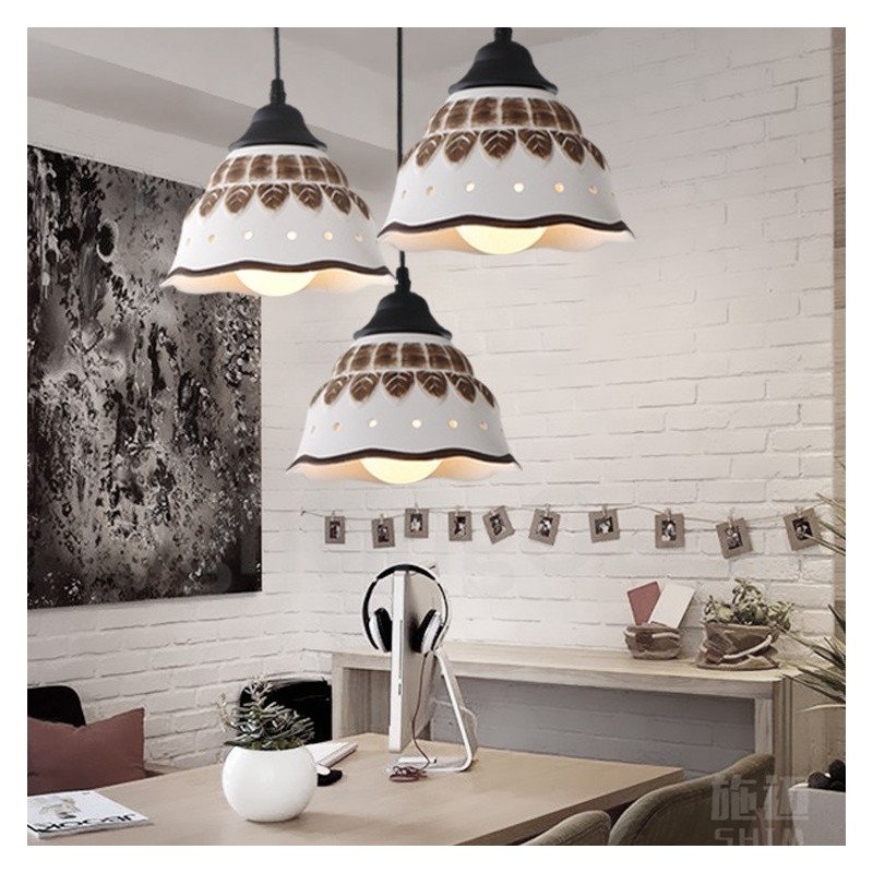1-flammige, moderne Pendelleuchte mit Keramikschirm