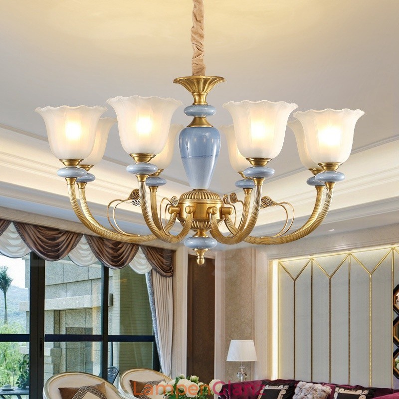 8-flammige Retro-Pendelleuchte aus rustikalem Messing mit Glasschirm