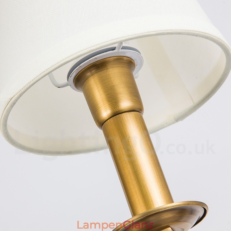 8-flammige Retro-Pendelleuchte aus rustikalem Messing mit Stoffschirm