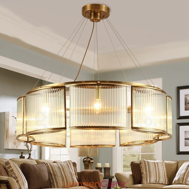 8-flammige Retro-Pendelleuchte aus rustikalem Messing mit Glasschirm