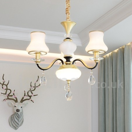 3-flammige Retro-Pendelleuchte im rustikalen Stil mit Kristallglasschirm 3-flammige Retro-Pendelleuchte im rustikalen Stil mit Kristallglasschirm