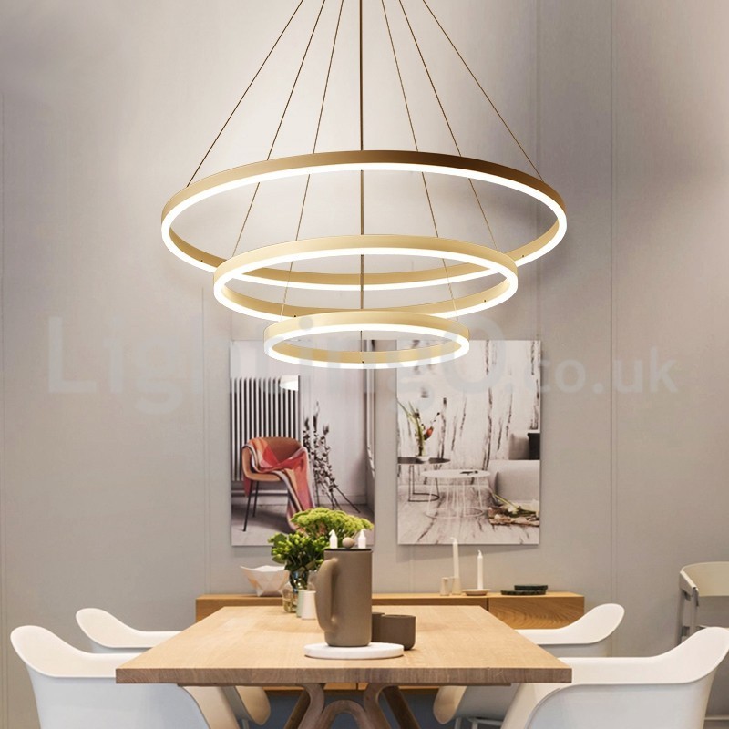 Moderne Pendelleuchte mit drei Kreisen und Fernbedienung