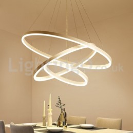 Moderne Pendelleuchte mit drei Kreisen und Fernbedienung