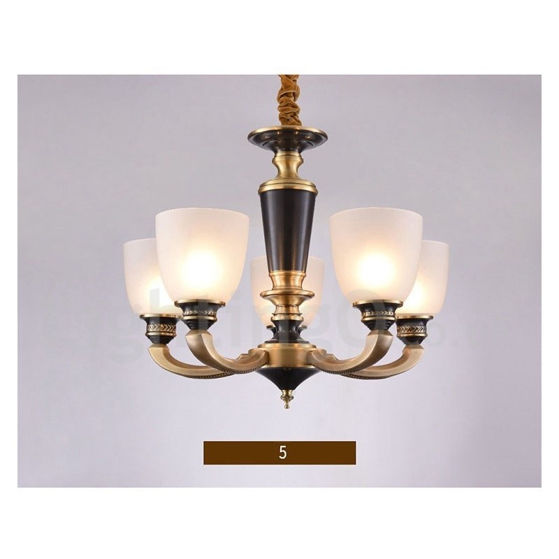 Luxuriöser rustikaler Retro-Vintage-Kerzenleuchter aus reinem Messing mit Glasschirmen