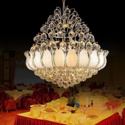 Zeitgenössischer Kristall-Empire-Kronleuchter in Goldfarbe, Pendelleuchte Lotus