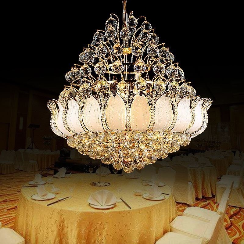 Zeitgenössischer Kristall-Empire-Kronleuchter in Goldfarbe, Pendelleuchte Lotus