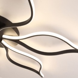 Minimalistische Deckenleuchte mit fünfblättrigem Blumenmotiv
