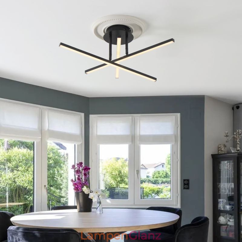 Moderne, schlichte Deckenleuchte mit Aluminium-Kunststreifen