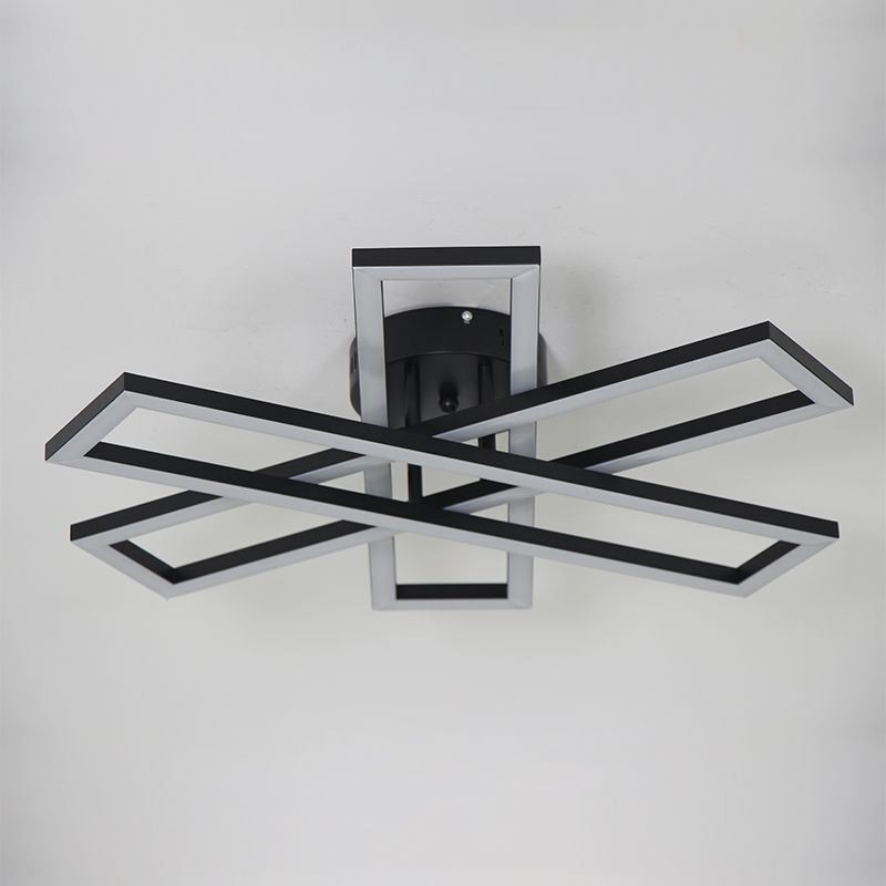 Minimalistische Deckenleuchte mit Windmühlenmotiv aus Aluminium