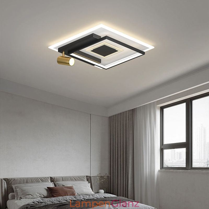 Geometrischer Deckenstrahler aus Acryl