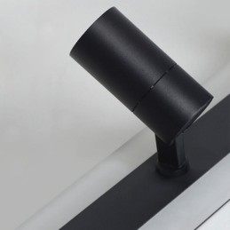 Linearer Deckenstrahler aus Acryl zur bündigen Montage
