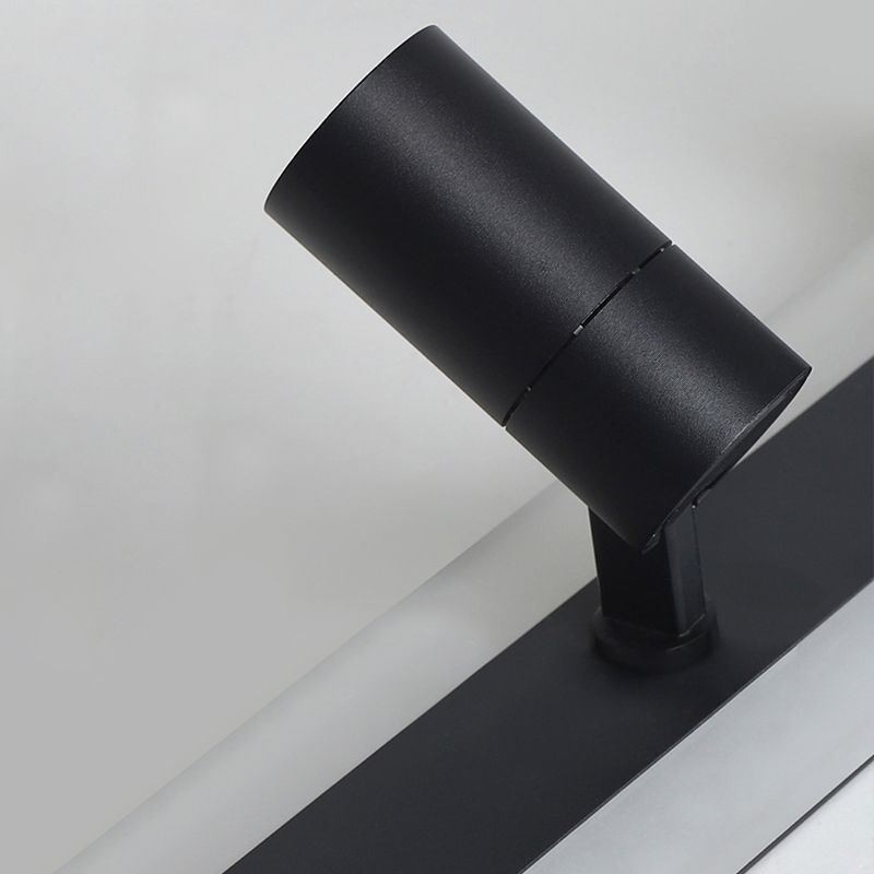 Linearer Deckenstrahler aus Acryl zur bündigen Montage