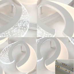Moderne, schlichte Deckenleuchte in Herzform aus Acryl