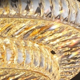 Runde Deckenleuchte mit Kristalldekoration