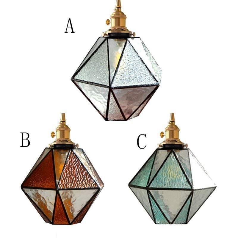 Geometrische Pendelleuchte im Bauernhausstil aus farbigem Glas