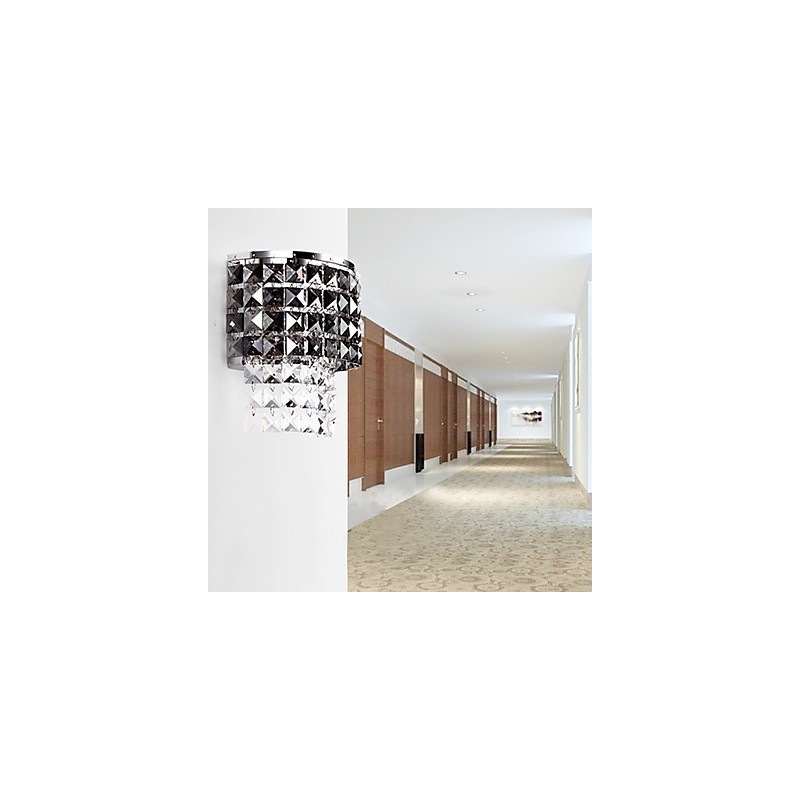 Moderne Wandleuchte mit Stoffschirm, Metallplatte, Kristalldekor-Stil