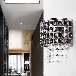 Moderne Wandleuchte mit Stoffschirm, Metallplatte, Kristalldekor-Stil