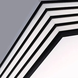 Kontraktiertes und zeitgenössisches schwarzes und quadratisches Kuppellicht
