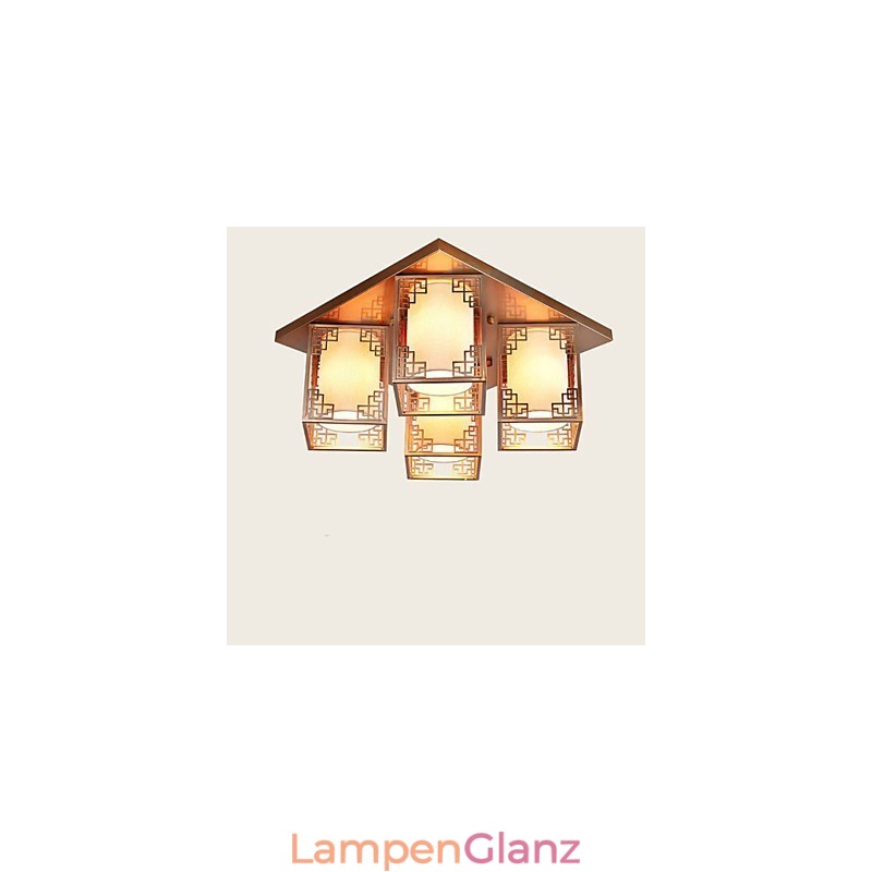 Eine Deckenleuchte im chinesischen Stil aus Eisen, die eine Atmosphäre schafft