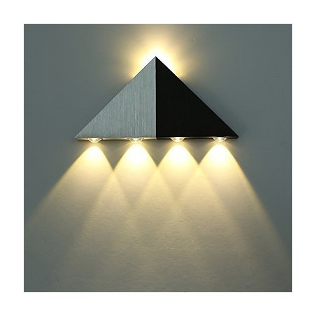 Moderne Dreieck-Wandleuchter-Leuchte für den Innenbereich, Flur, Up- und Down-Wandleuchte, Spot-Licht, Aluminium, dekorative Beleuchtung für Studio-Restaurants Moderne Dreieck-Wandleuchter-Leuchte für den Innenbereich, Flur, Up- und Down-Wandleuchte, Spot-Licht, Aluminium, dekorative Beleuchtung für Studio-Restaurants