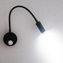 Die Wandlampe der Wandlampe des Kopfteils des Schlauchbetts wird durch die Lichtleselampe beleuchtet