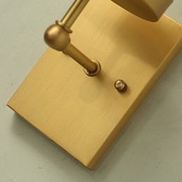 Traditionelles klassisches Landhaus-Messing-Feature für Uplight-Wandleuchten im Mini-Stil