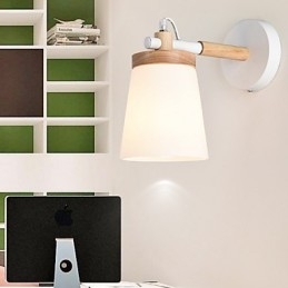 Wandleuchte mit Glasschirm und Metallsockel, mit Umgebungslicht, Wandleuchten, Wandleuchte