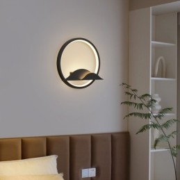 Nordische Wandleuchten für den Innentreppengang am Bett