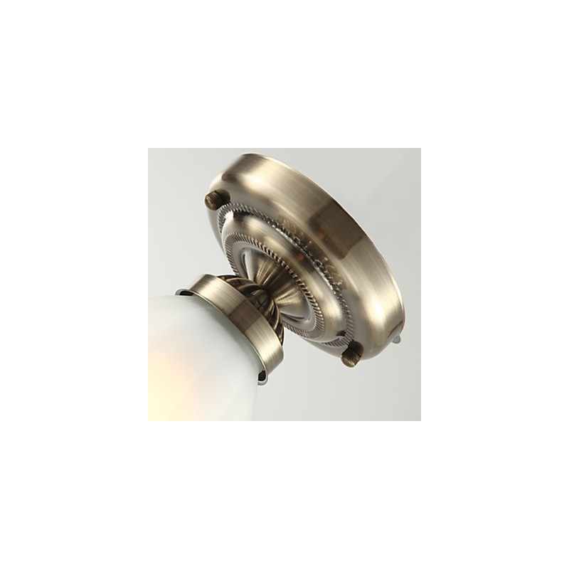Traditionelle, klassische Einbaustrahler aus galvanisiertem Metall im Mini-Stil