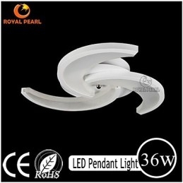 Kronleuchter aus Acryl für den Innenbereich