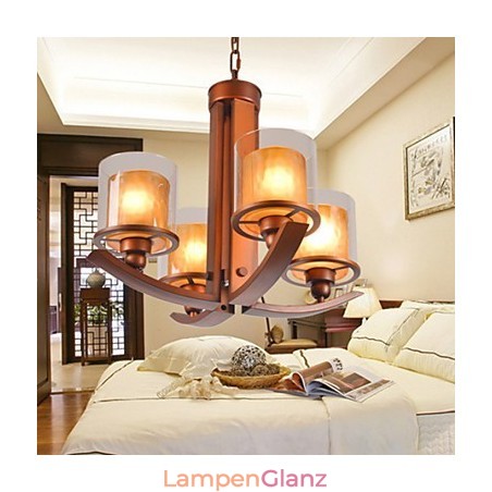 Traditioneller klassischer Kronleuchter aus Metall im Mini-Retro-Stil